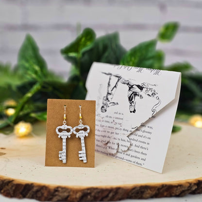 Each pair comes with a book page envelope
